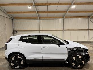 Damaged car Volvo EX30 69kWh 200kW Single Motor Extended Range Plus 2025/10