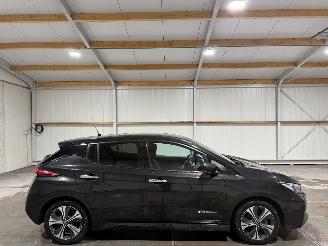 Schadeauto Nissan Leaf 40kWh 110kW Automaat 2.Zero 2018/8