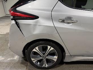 Nissan Leaf 40kWh 110kW Tekna picture 16