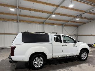 Isuzu D-Max 1.9d 120kW Automaat Extended Cab X-Country picture 5