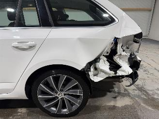 Skoda Octavia 1.6TDI 81kW Automaat GreenTech Edition BusinessLine Pano picture 15