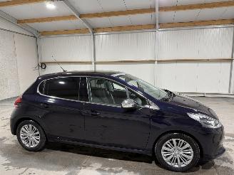 Peugeot 208 1.2PureTech 81kW Clima Allure picture 2