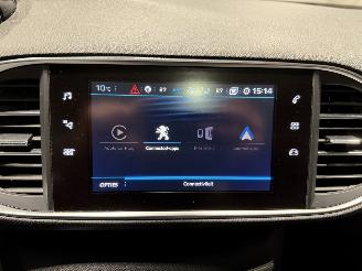 Peugeot 308 1.2PureTech 96kW GT-Line picture 23