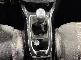 Peugeot 308 1.2PureTech 96kW GT-Line picture 27