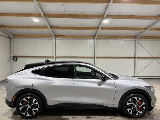 Damaged car Ford Mustang Mach-e 75kWh 198kW AWD 2021/12