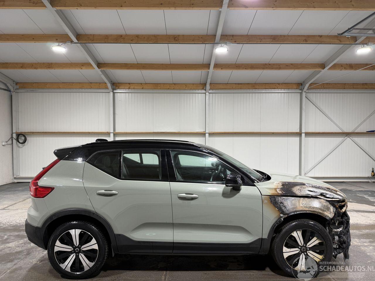 Volvo XC40 70kWh 170kW Recharge Ultimate Pano