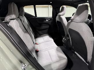 Volvo XC40 70kWh 170kW Recharge Ultimate Pano picture 39