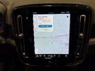 Volvo XC40 70kWh 170kW Recharge Ultimate Pano picture 35