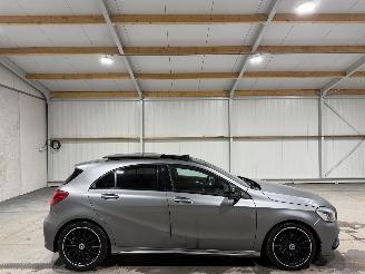 krockskadad bil auto Mercedes A-klasse 180 90kW Automaat Pano Ambition 2018/2