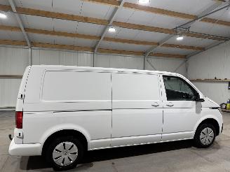 Volkswagen Transporter 2.0TDI 81kW L2H1 2xSchuifdeur Navi picture 5