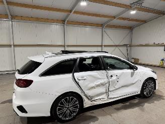 Kia Ceed 1.5T-GDI 103kW Automaat Pano GT-Plusline picture 5