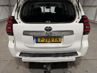 Toyota Landcruiser 2.8D-4D 150kW 5 .P Automaat Professional 5-Persoons picture 43