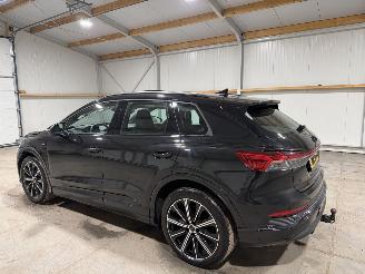 Audi Q4 E-Tron 45 82kWh 210kW Quattro S Edition Pano picture 11
