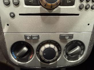 Opel Corsa 1.4-16V 74kW Anniversary Edition picture 18