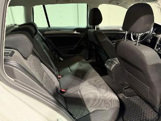 Volkswagen Golf 1.6TDI 85kW Clima Navi Comfortline picture 22