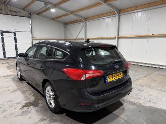 Ford Focus 1.0EcoBoost 92kW Hybrid Trend Edition Business picture 12