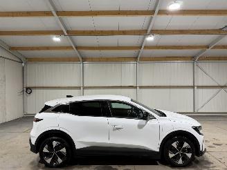 uszkodzony samochody osobowe Renault Mégane E-Tech 60kWh 160kW Comfort Range Techno 2025/6