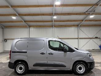 krockskadad bil bedrijf Opel Combo 1.5BlueHDI 75kW 100 S&S 2024/1