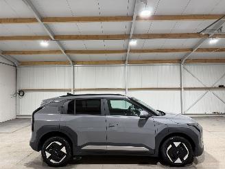 damaged passenger cars Kia EV3 81.4kWh 150kW PLUS 2025/4