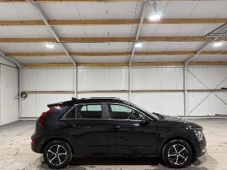 damaged passenger cars Kia Niro 1.6GDI 77kW Hybrid Automaat DynamicLine 2024/3