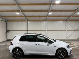 uszkodzony samochody osobowe Volkswagen Golf GTE 1.4TSI 110kW Automaat Pano 2018/7
