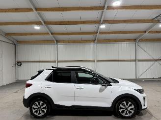Schadeauto Kia Stonic 1.0T-GDI 74kW MHEV DynamicPlusline 2023/8