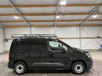 uszkodzony samochody ciężarowe Opel Combo 1.5D 56kW L1H1 Edition 2020/11