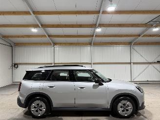 Schadeauto Mini Countryman 66.5kWh 150kW E Essential 2024/12
