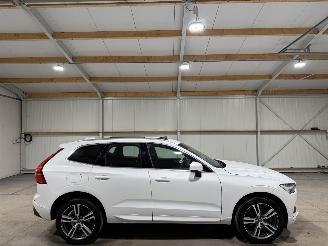 krockskadad bil auto Volvo Xc-60 2.0T5 184kW Automaat Pano Luchtvering Momentum 2018/7
