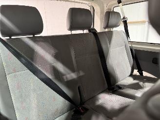Volkswagen Transporter Kombi 1.9TDI 62kW  9 Persoons picture 30