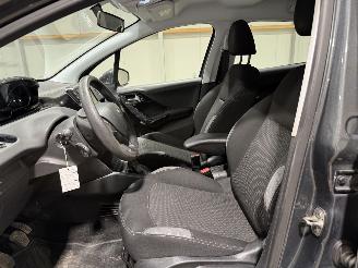 Peugeot 208 1.2PT 60kW  Blue Lion Airco Navi picture 13