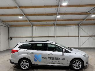 Vaurioauto  passenger cars Ford Focus 1.0 74kW Lease Edition 2017/11