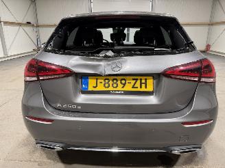 Mercedes A-klasse 250e 118kW Automaat Pano Business Solution Luxury Limited picture 23