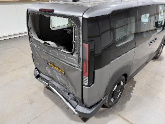 Kia PV5 71.2kWh 120kW Passenger Elite Executive picture 35