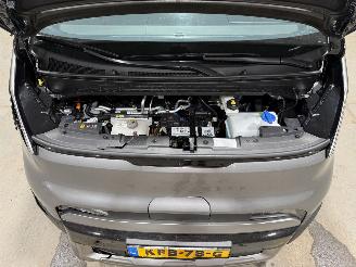 Kia PV5 71.2kWh 120kW Passenger Elite Executive picture 24