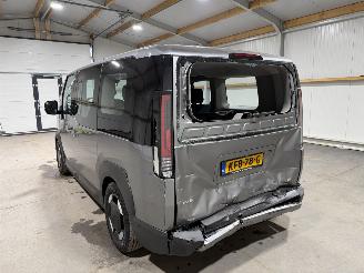Kia PV5 71.2kWh 120kW Passenger Elite Executive picture 12
