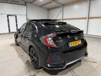 Honda Civic 5DR 1.5i-VTEC 134kW Automaat pano Prestige picture 12