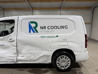 Opel Combo E 50kWh 100kW L2H1 Airco Edition picture 16