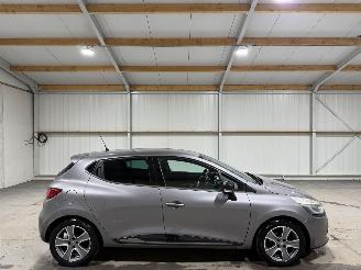 Coche accidentado Renault Clio 1.5dCi 66kW Airco Eco Night&Day 2015/12