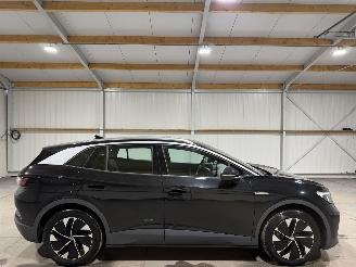 Vaurioauto  passenger cars Volkswagen ID.4 77kWh 128kW Business Pro 2023/10