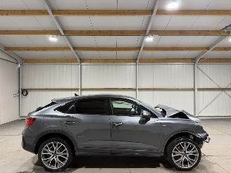 Vaurioauto  passenger cars Audi Q3 Sportback 40 TFSI 140kW Automaat Quattro S Edition Pano 2020/5