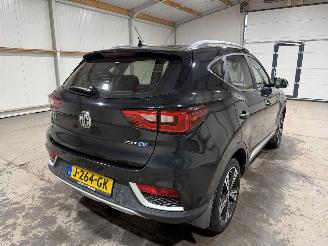 MG ZS 45kWh 105kW Pano Leder Luxury picture 6