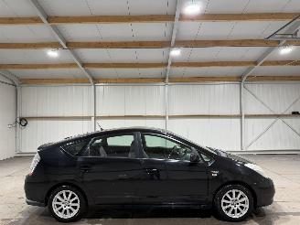 Vaurioauto  passenger cars Toyota Prius 1.5VVT-i 57kW Automaat Tech Edition 2009/2