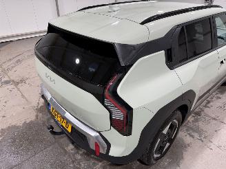 Kia EV3 81.4kWh 150kW Plus picture 21