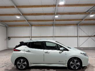 Schadeauto Nissan Leaf 40kWh 110kW 2.Zero Edition 2018/7