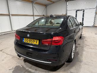 BMW 3-serie 320i 135kW Automaat Schuifkantel Luxury Edition picture 6