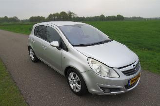 Opel Corsa 1.3 CDTI 95pk Eco Flex 5 drs Cosmo 2010 Airco picture 3