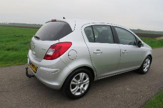 skadebil auto Opel Corsa 1.3 CDTI 95pk Eco Flex 5 drs Cosmo 2010 Airco 2010/8