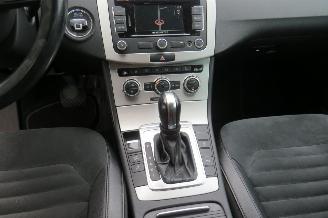 Volkswagen Passat 1.4 TSI 122pk High Executive Blue motion  2012  Automaat  navigatie clima leer  vol optie picture 4