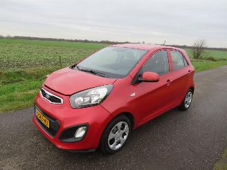 Avarii autoturisme Kia Picanto 1.0 CVVT ISG 69pk 170.000km 5Drs  Airco   2013 2013/9
